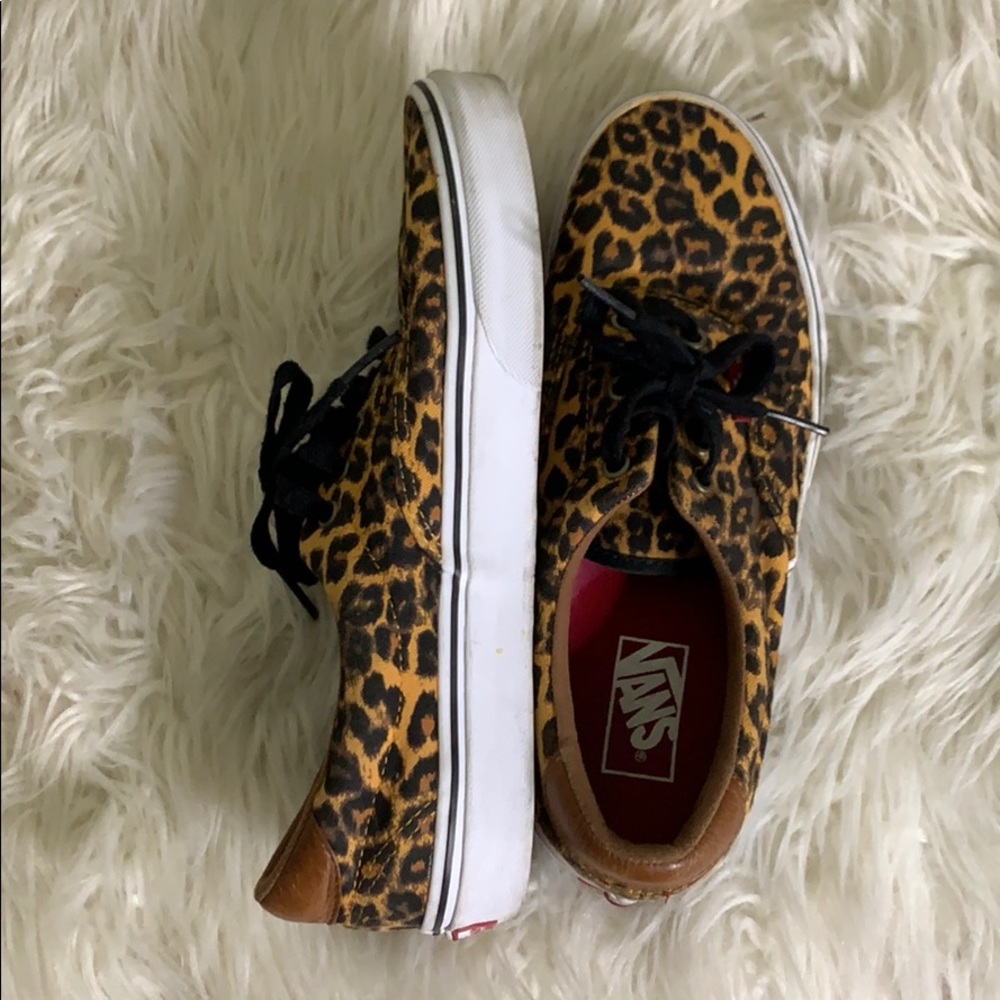 Leopard Vans - Picture 2 of 3